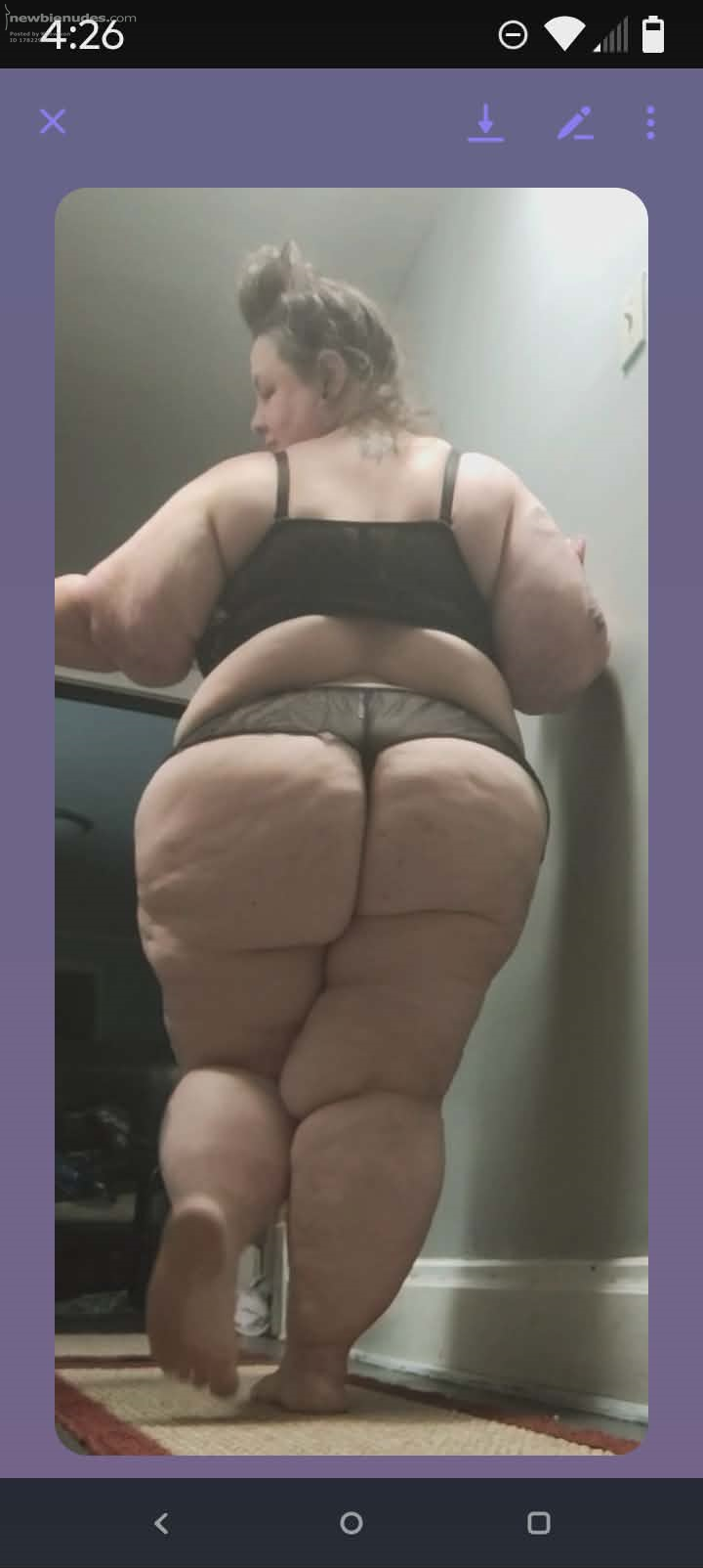 Any Horny Fat milf lovers out here?