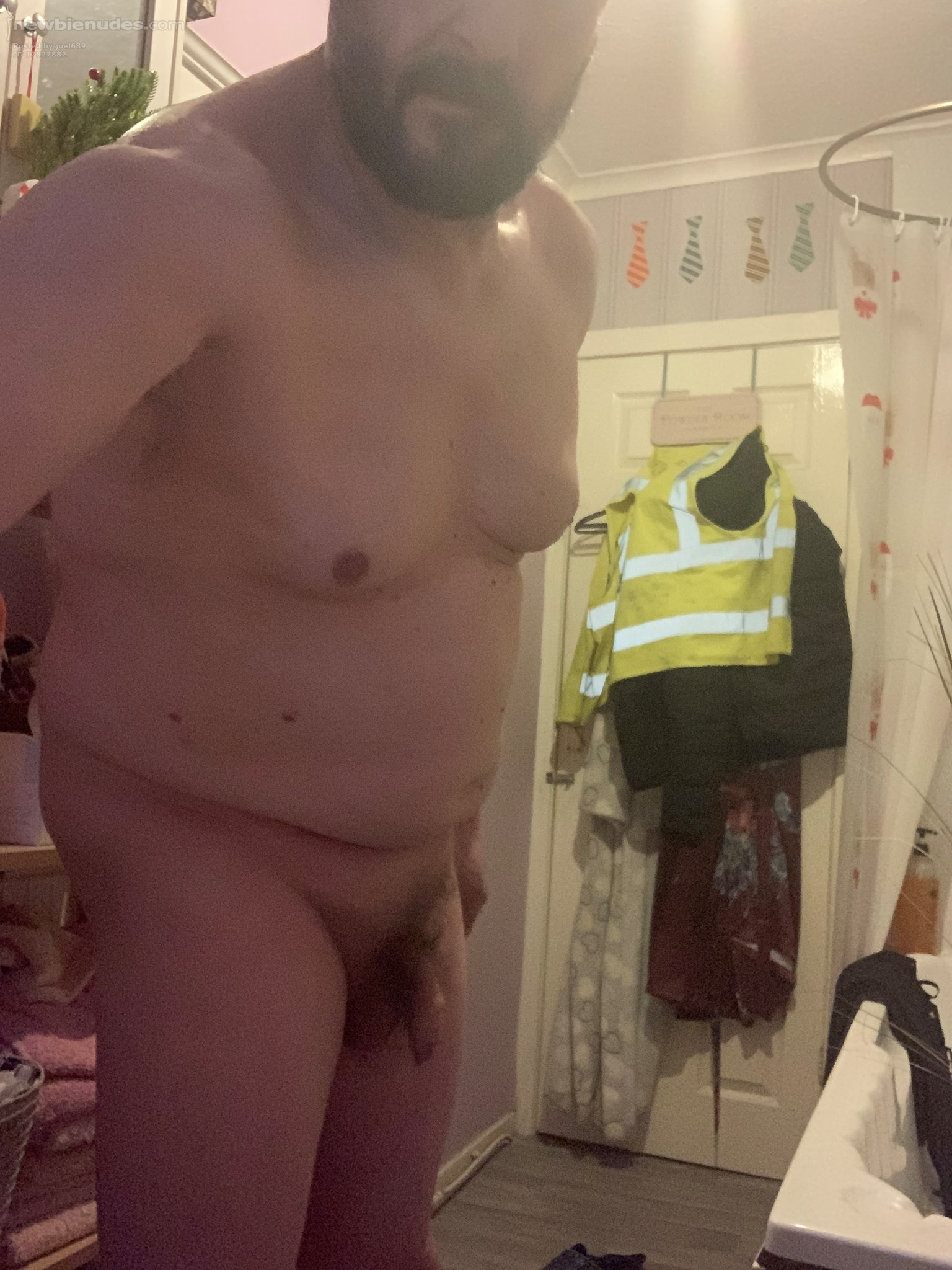 Love being naked, even when it's not much to look at