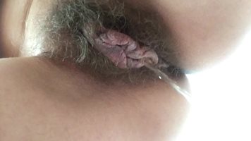 Pissing hairy pussy