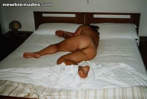 Helga liebt es, wenn sie andere Männer aufgeilt.