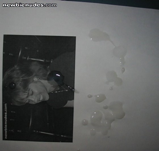 Sorry about the black and white picture, but I hope you like it Skinmini.