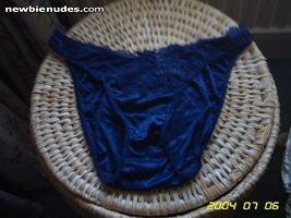 pair of moms knickers, whats ur preference? gf or mom? let me know, thanks,...