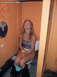 toilets pics...girls taken pics of girls peeing...