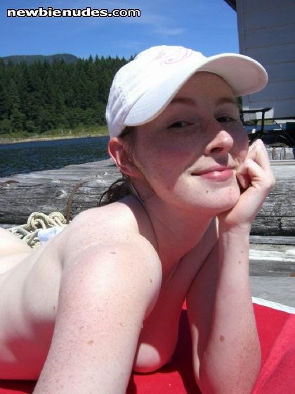 Elli went skinny dipping!