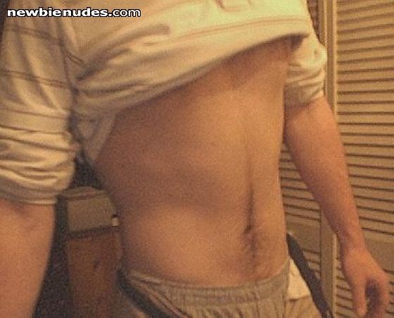 Here's my body, ladies I hope you like, please feel free to comment this pic or message me to chat!