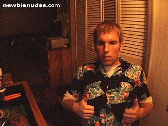 I'm rockin the hawaiian shirt on webcam! Anyone interested in viewing my cam, get back to me??