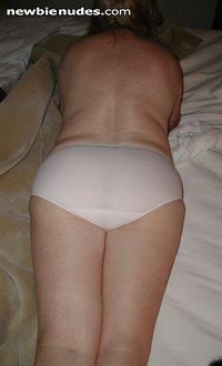 Tell me, do you like my big round butt? Hubby likes to put his dick in it b...