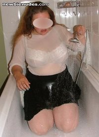 make sure the skirt's dripping... feels good with cold water!