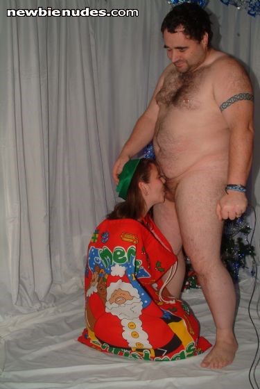 It was Candy_uk the Christmas elf, I knew exactly what to do with her