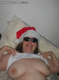 Mrs. Claus bares the big girls !