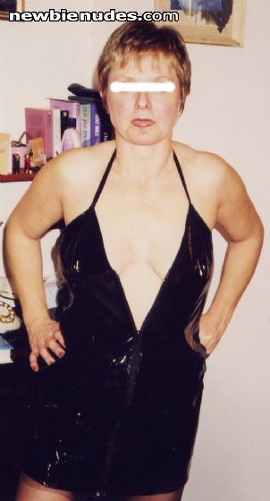 First post,hubby has persuaded me to do it.
A bit nervous!
Hope you like me?