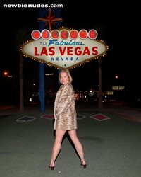 Sexy Suz Nude in Public- Welcome to Las Vegas Sign