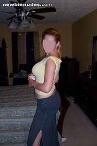 Full view of 24 year old co-worker.