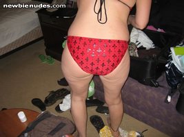 Just a pic of my ass in a bikini bottom...do u like?