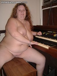 I love to play with a BIG organ xxx