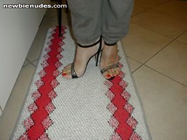 Arpa's sexy shoes and feet: do u like?