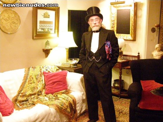 Room here for an eccentric gay Englishman?