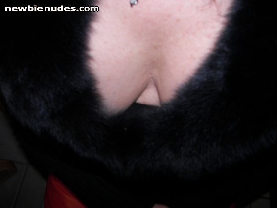 I wonder why the waiter spent so much time at our table ?