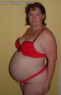 my big baby bump at 6 and a half months. do you think im sexy?