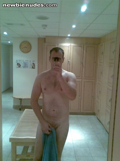 Just out of the shower. Looking for an online sub to abuse...Do you need training?
