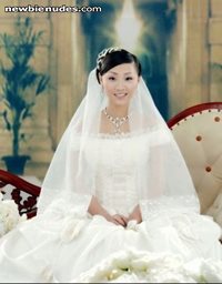 Want see the Chinese bride sucking cock and have cum facial?