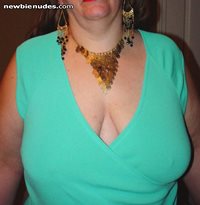 DeDe very seldom wears a bra. I love it when my wife's nipples are hard and...