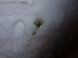 Female pee in snow