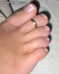 my girlfriend's perfect feet.please comment