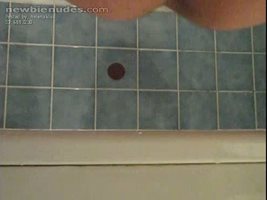 Helena pee in bathtub and outside