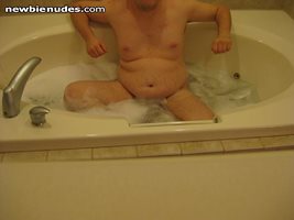 Who wants to join me in the bathtub????