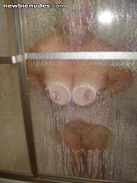 Taking a shower, do you like all what I'm showing you?