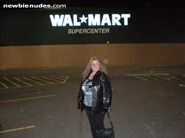 non nude pics out shoping at walmart and weis markets