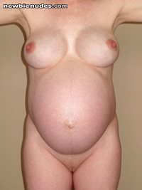 Repost for you preg lovers. Like me? Prefer any other poses? Show me what I...