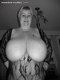 Just Showing my lovely big titties.........