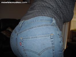 wife's sexy arse in jeans!
