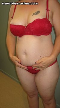 My red set. Hope you like. Few pictures semi dressed this week.