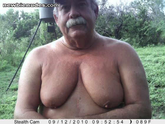 How do you like my big boobs. please leave me a coment or pm me