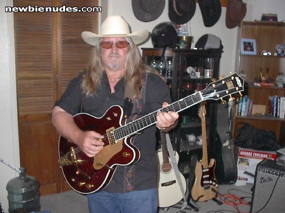 retireing in 2 weeks. Look for sexy Az woman to join me PM me