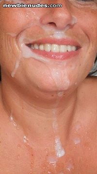 My wife enjoy facial cumshot !!!