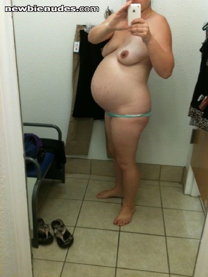 self shot 38 weeks one week to go
