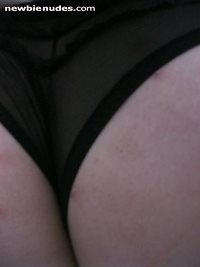 Black frilly knickers giving me a wedgie.