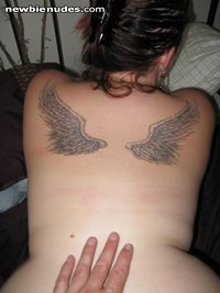 Hayley's hell cool angel wings!