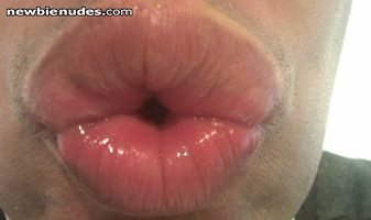 hmm would you like to taste these lips?