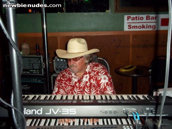 would like women to talk dirty with