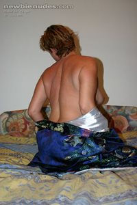 Hubby at work! Still posting some old pictures. You can comment and tribute...