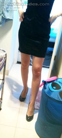 before clubbing~ me in heels (2)
