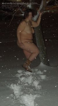 Hubby thought some pics while it's snowing outside would be cool. What do y...