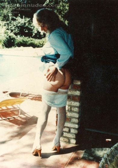 I wish I could pose for you like this...and we both reaped the erotic reward!!