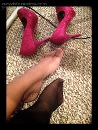 My feet get so tired! Bare feet, Nylons & Stilettos