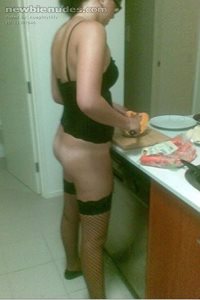 I love cooking with no panties on hehe ;)